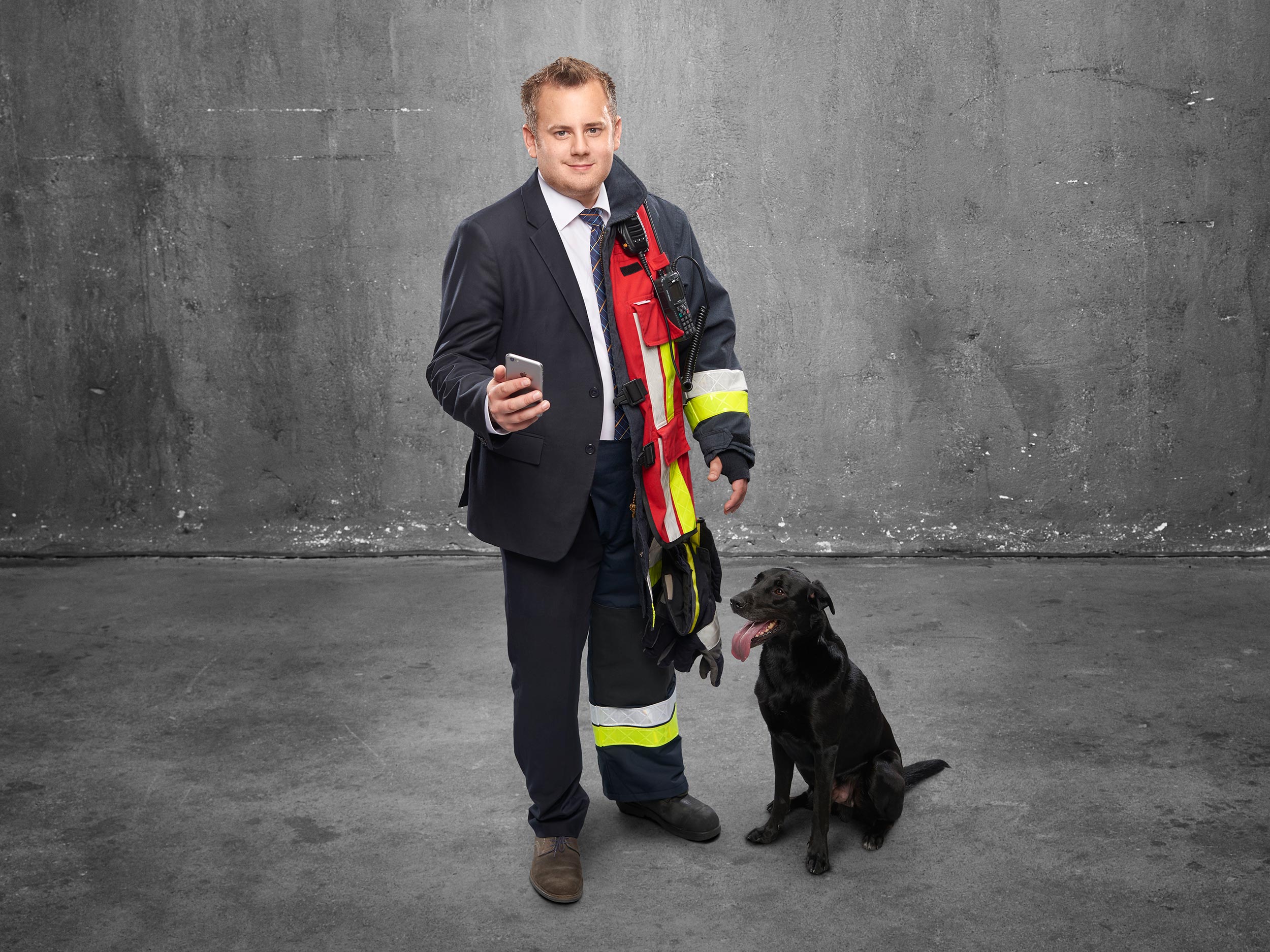 FeuerwehrMenschen Kommunikationsspezialist ist Einheitsführer