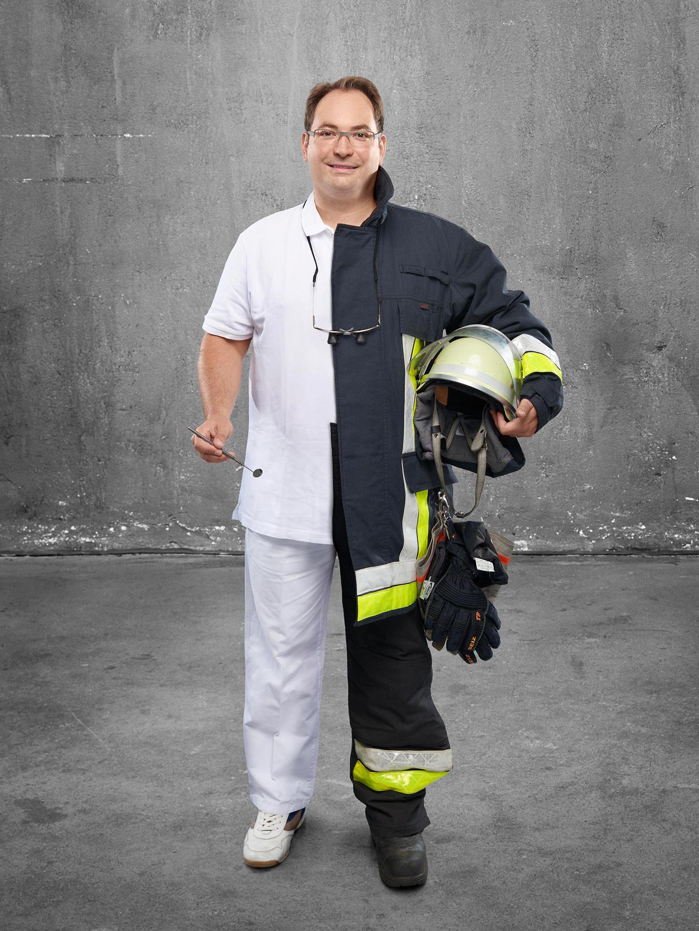 FeuerwehrMenschen Zahnarzt ist Brandbekämpfer